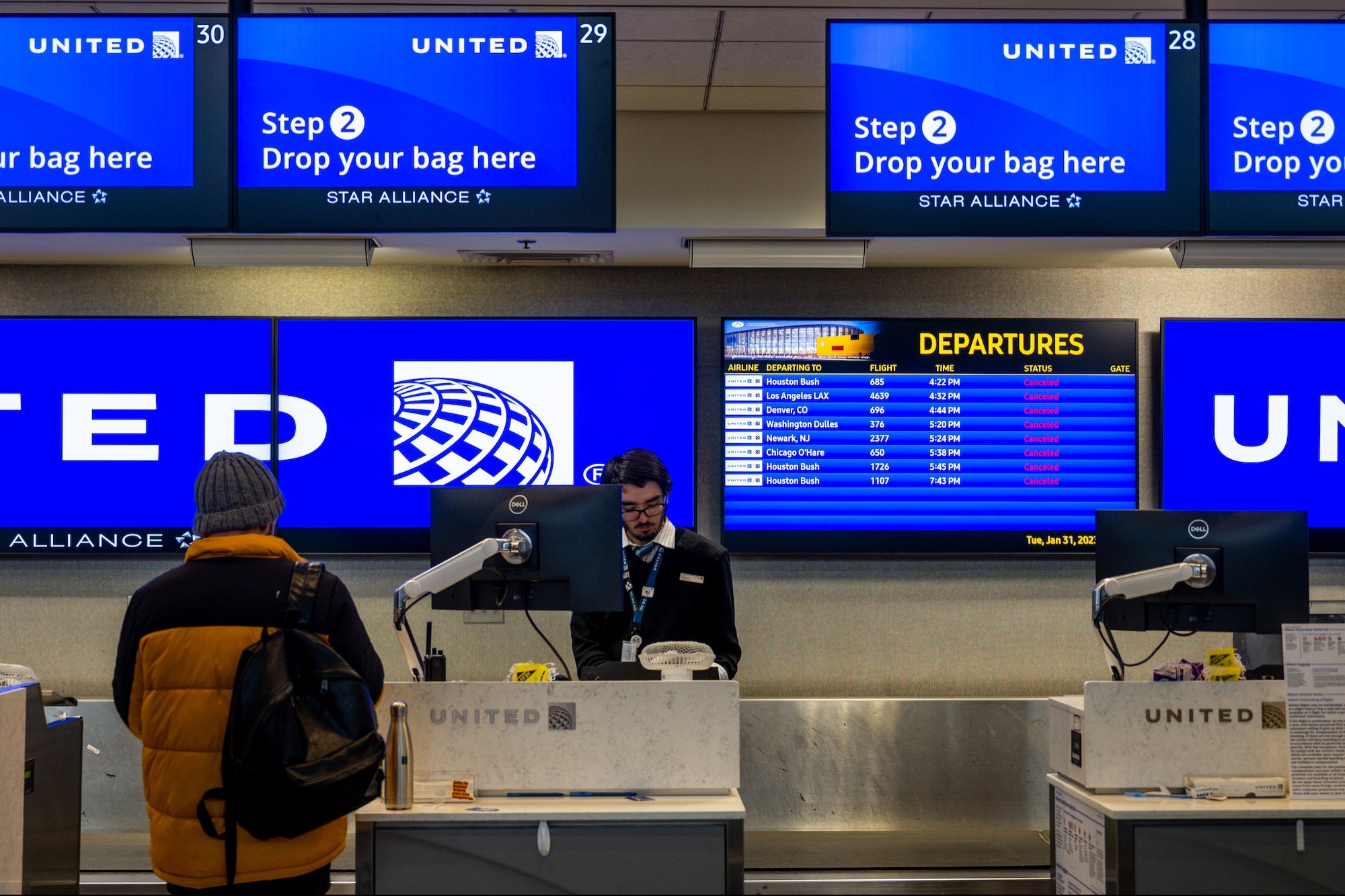 United Airlines Will Now Text Passengers Live Weather Maps During Delays