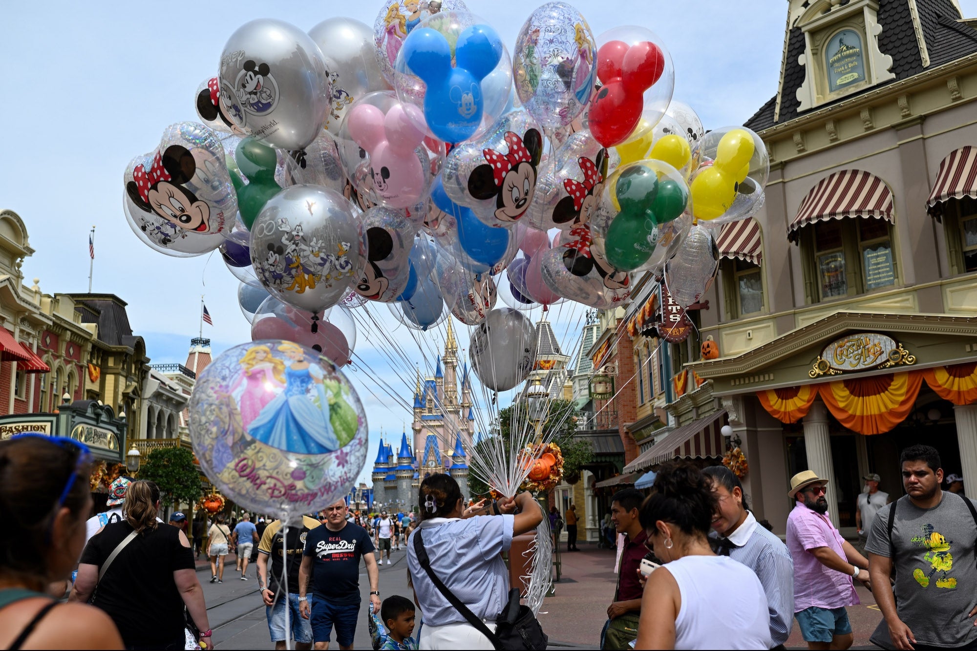 Disney World Guest Services Is Going Viral For a ‘Touchingly Human’ Approach