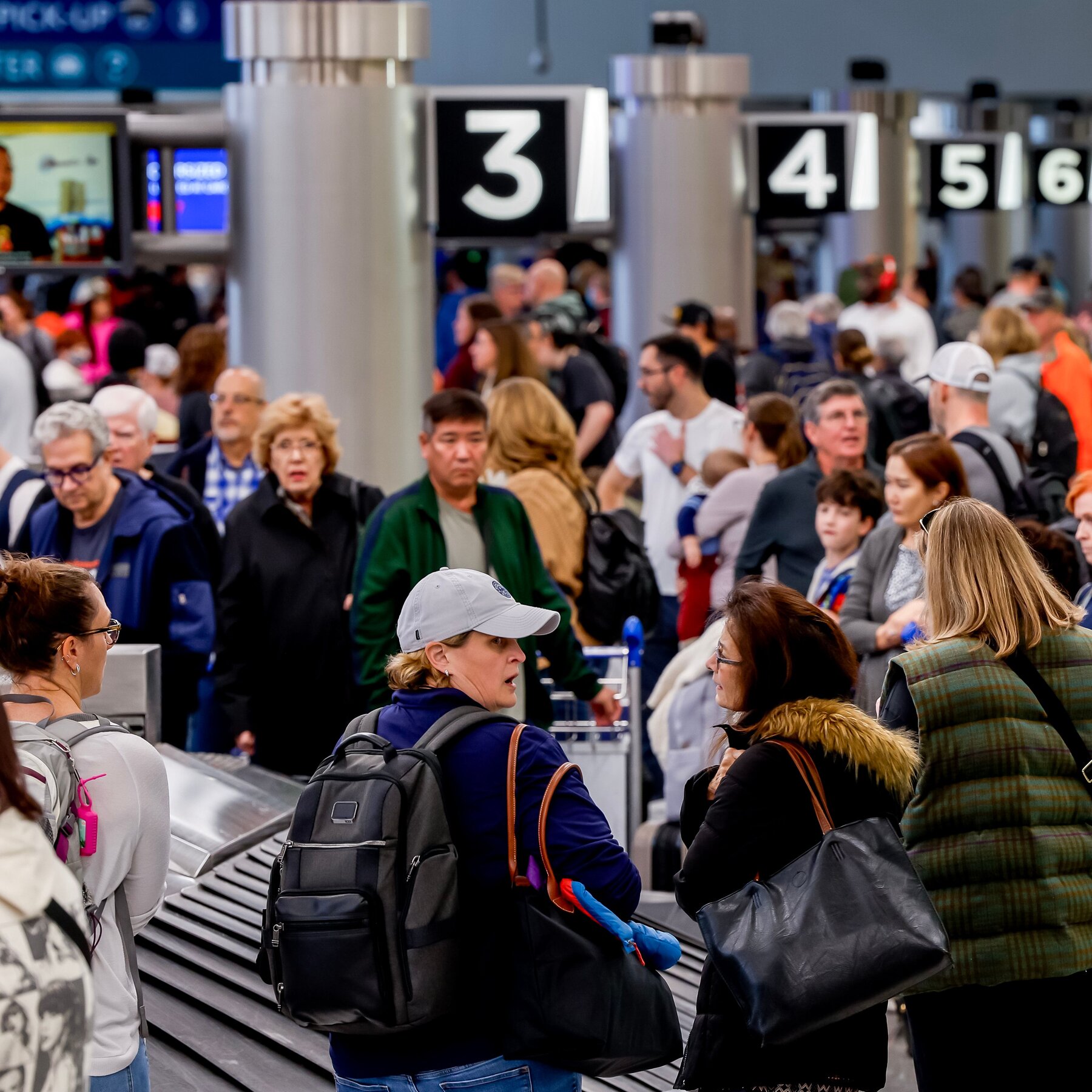 Thanksgiving Travel Tips: How to Survive Flights and Car Rentals