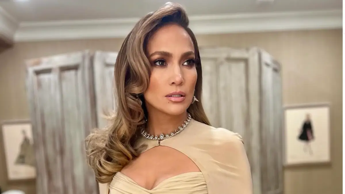 ‘Why Are Y’all Hiring Her to Perform’: Jennifer Lopez’s Strange Performance In Saudi Arabia Leaves Fans Begging Her to ‘Hang It Up’ for a While