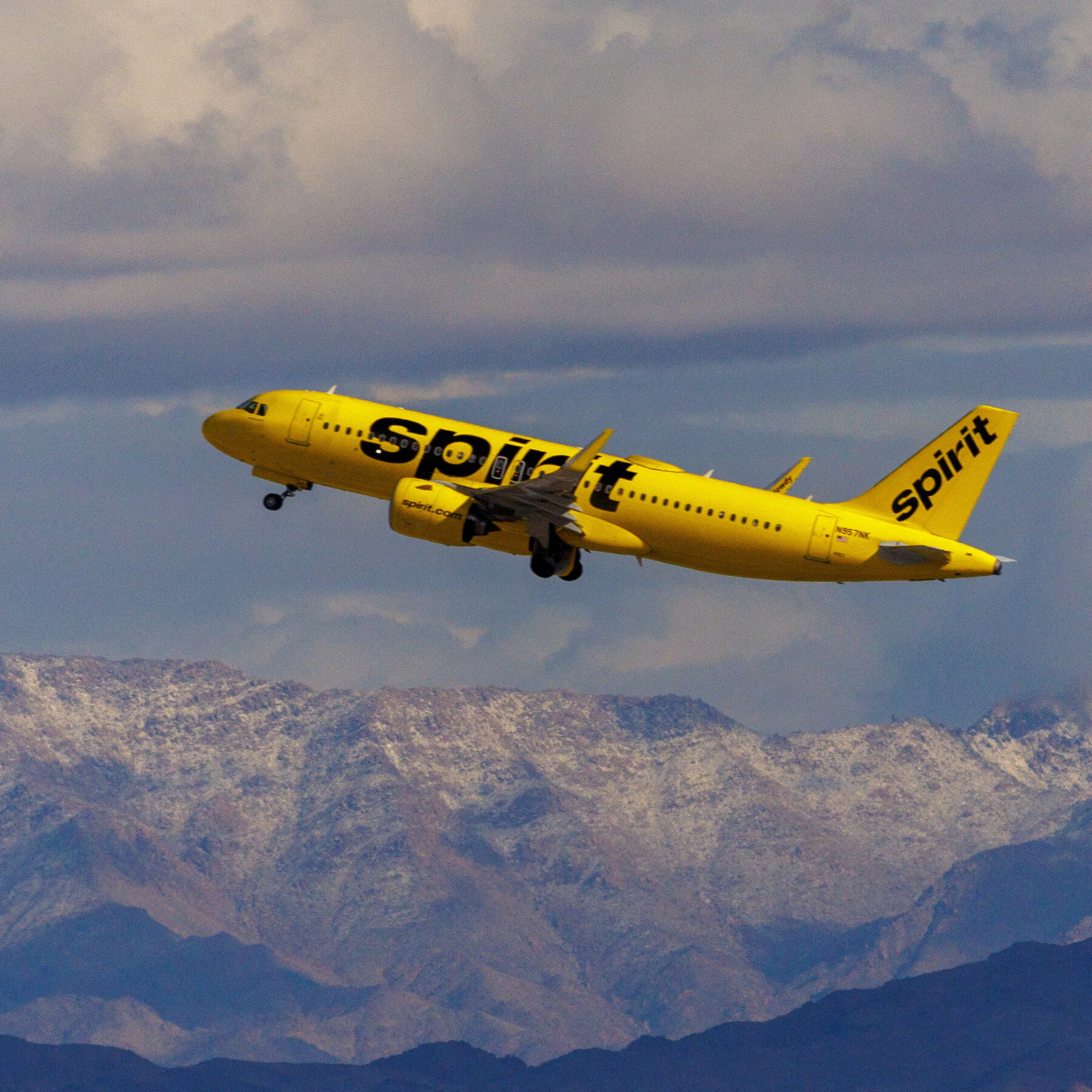 Frontier Airlines Offers to Buy Spirit Airlines, Again