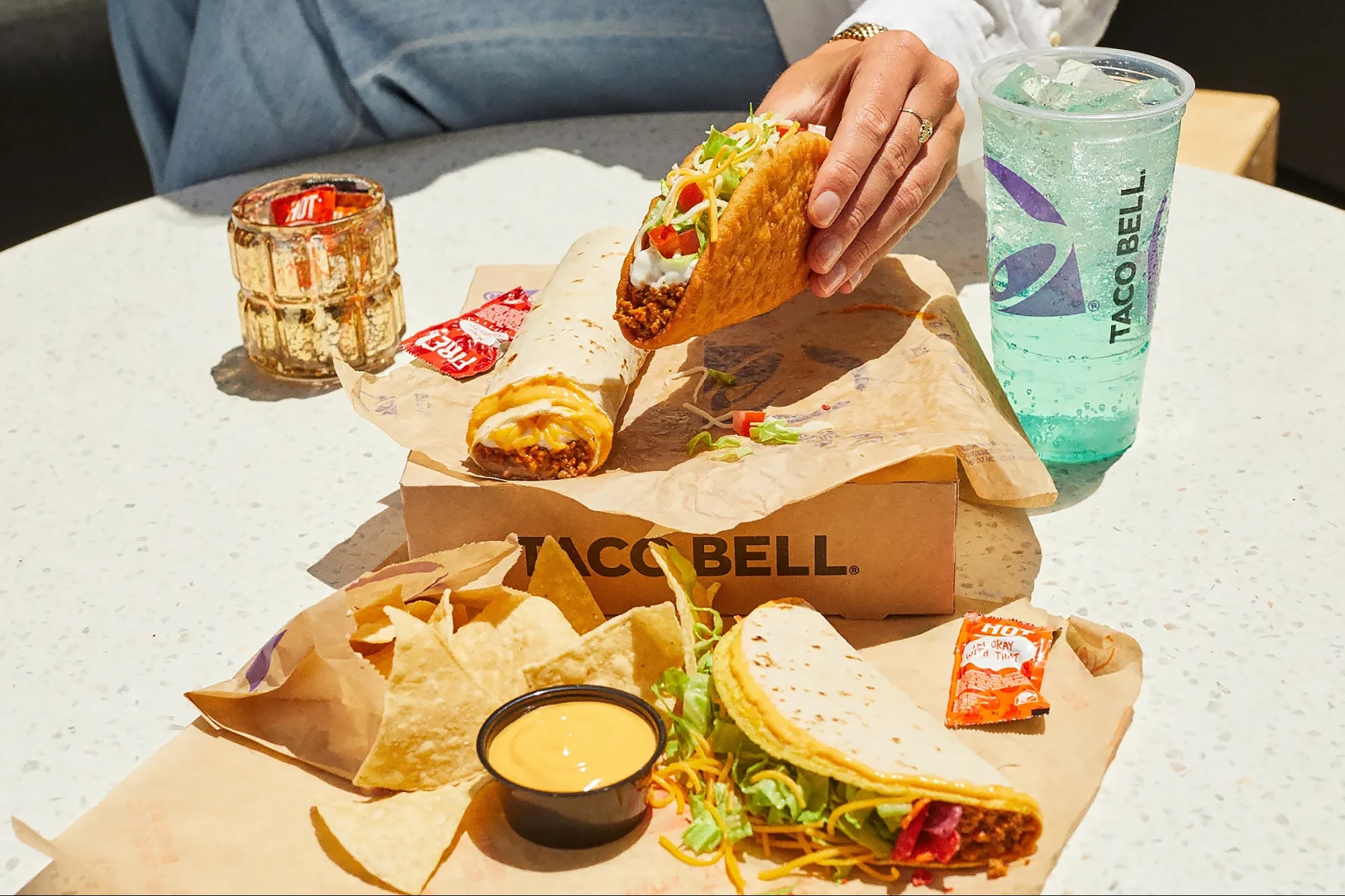 From Powerhouses Like Jersey Mike’s and Taco Bell to Icons Like Pizza Hut, These are the Top Fast-Food Franchises in 2025