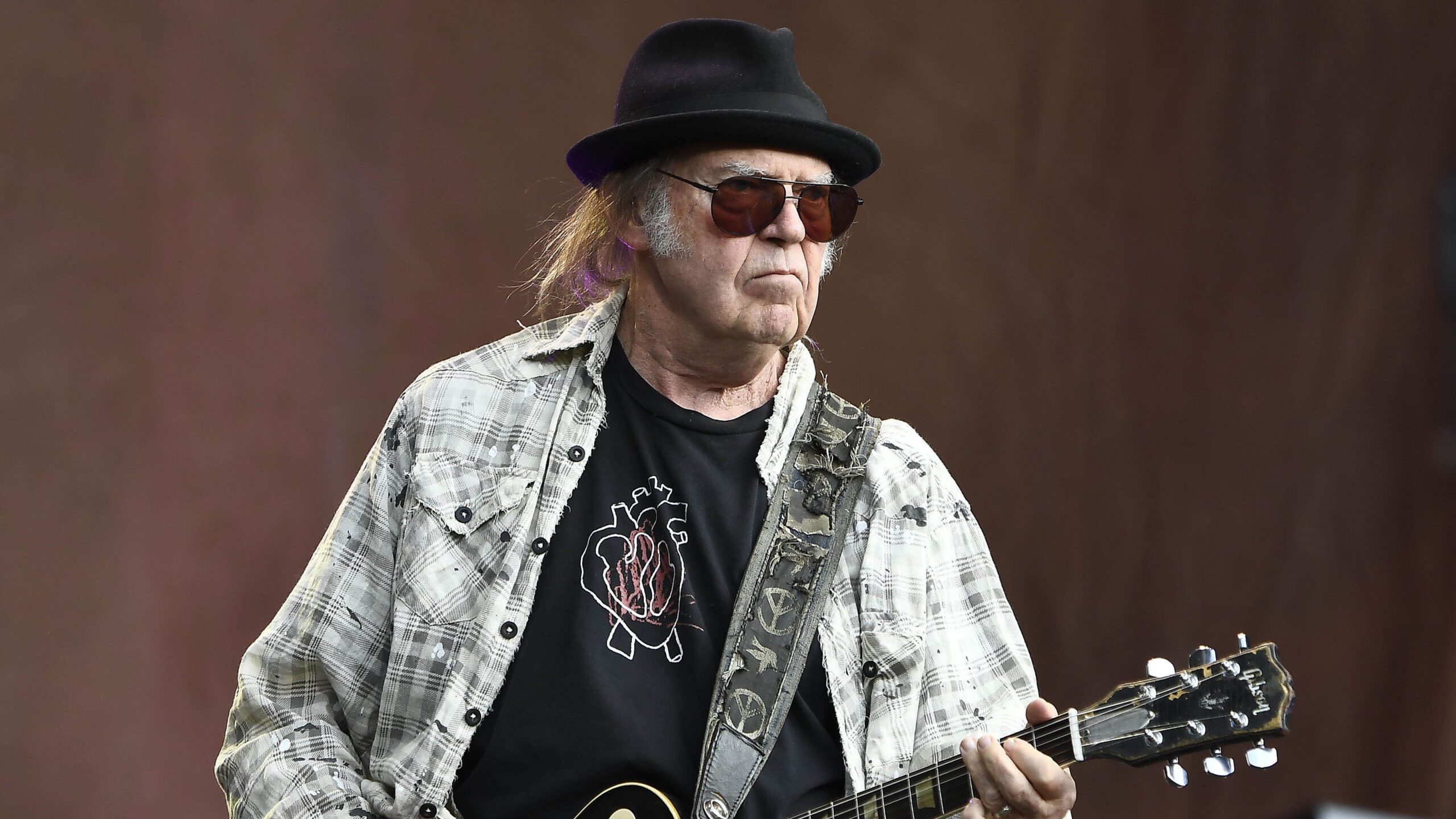 Neil Young Announces ‘Love Earth’ World Tour Dates